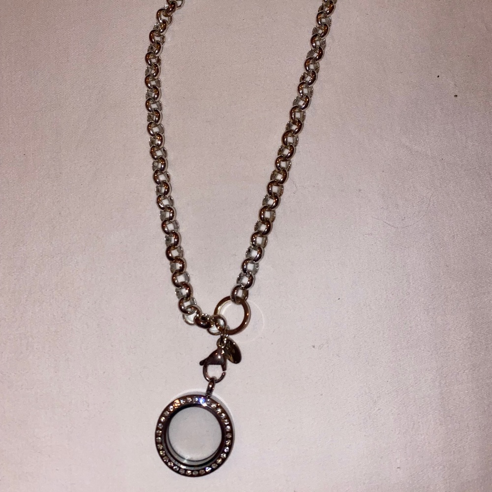 Clear locket necklace